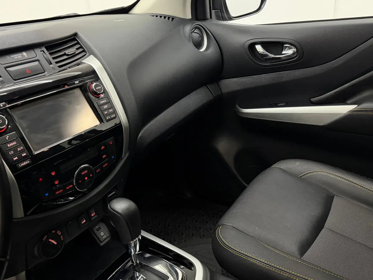 2.3 dCi N-Connecta NL-AUTO