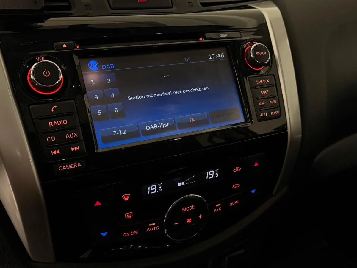2.3 dCi N-Connecta NL-AUTO