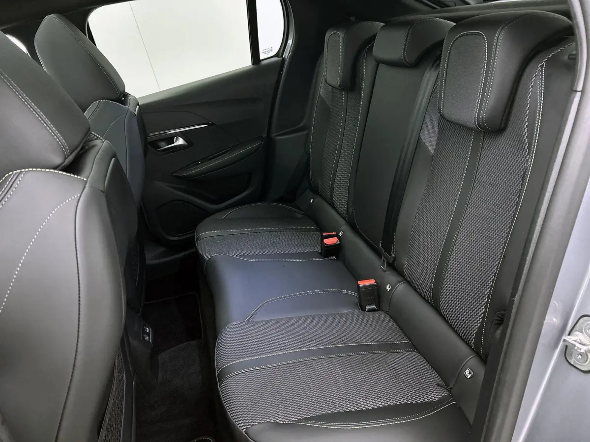 156pk EV GT 51 kWh Automaat | Glazendak | Adaptieve Cruise Control | Camera Voor + Achter | Navigatie | Climate Control | 17"LMV | Full-LED | Keyless Entry/Start |