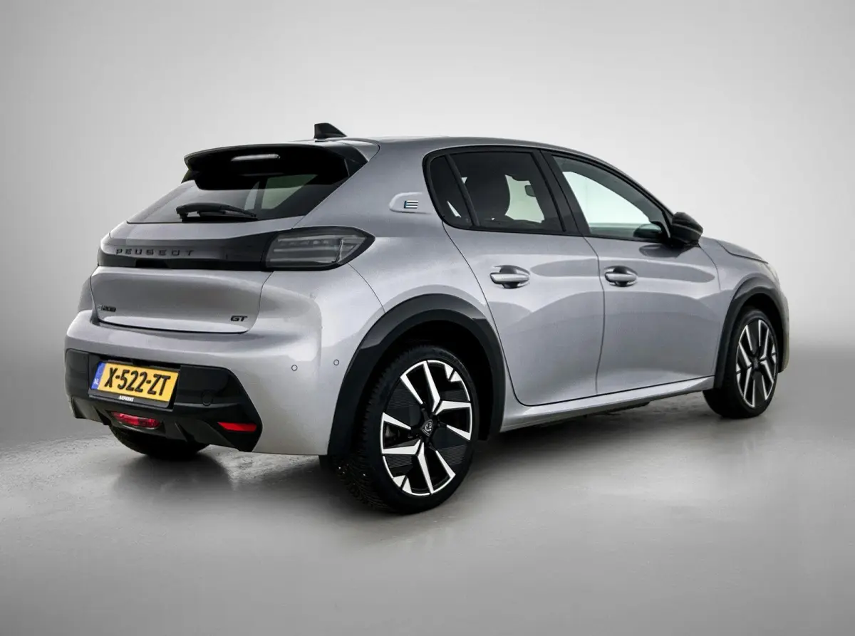156pk EV GT 51 kWh Automaat | Glazendak | Adaptieve Cruise Control | Camera Voor + Achter | Navigatie | Climate Control | 17"LMV | Full-LED | Keyless Entry/Start |