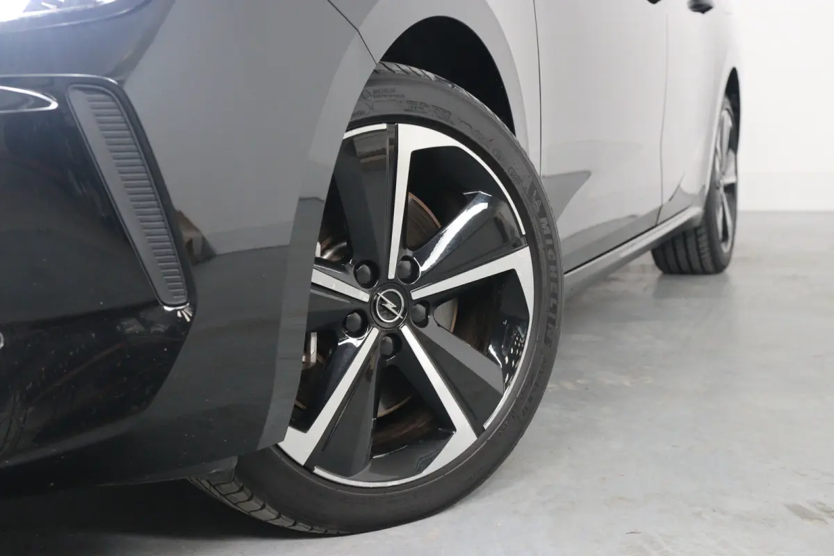 1.6 Turbo Hybrid | Dealer Onderhouden! | Navi | Clima | LED | Cruise Adaptive | Parkeersensoren V+A | Lichtmetalen Velgen