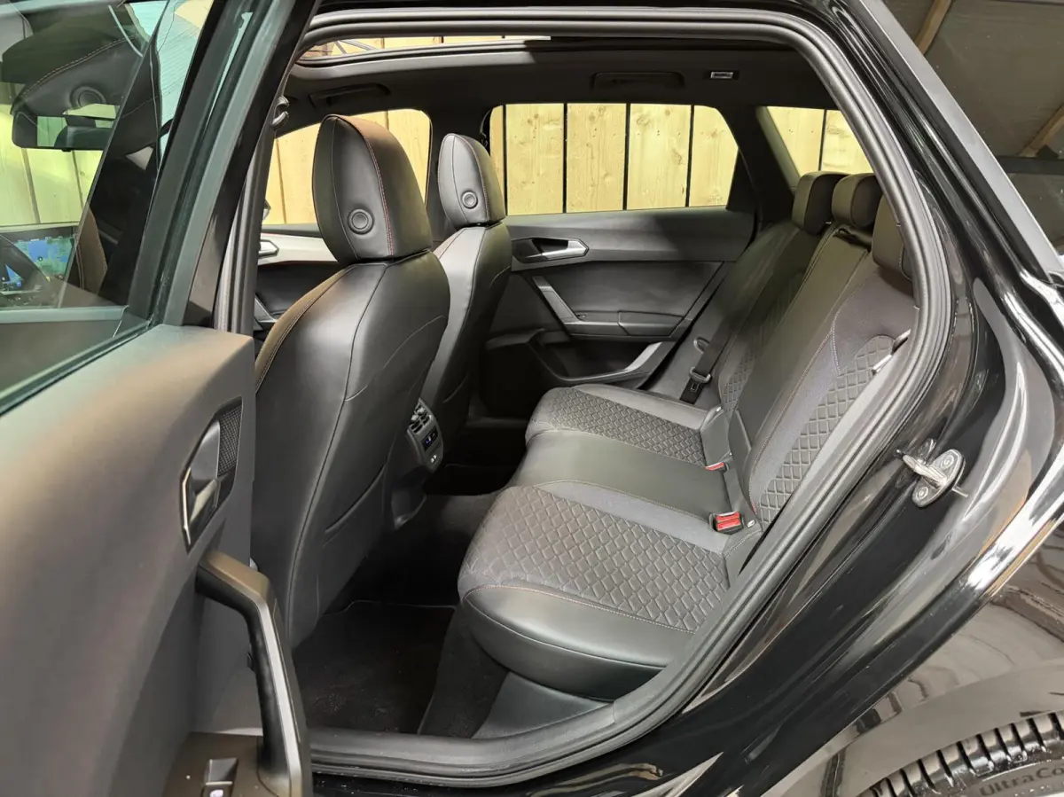 1.4 TSI eHybrid PHEV FR SoH 90,4% | Achteruitrijcamera | Apple CarPlay/Android Auto | Climate & cruise control | LED koplampen | Navigatiesysteem | Panoramadak | Parkeersensoren voor en acht
