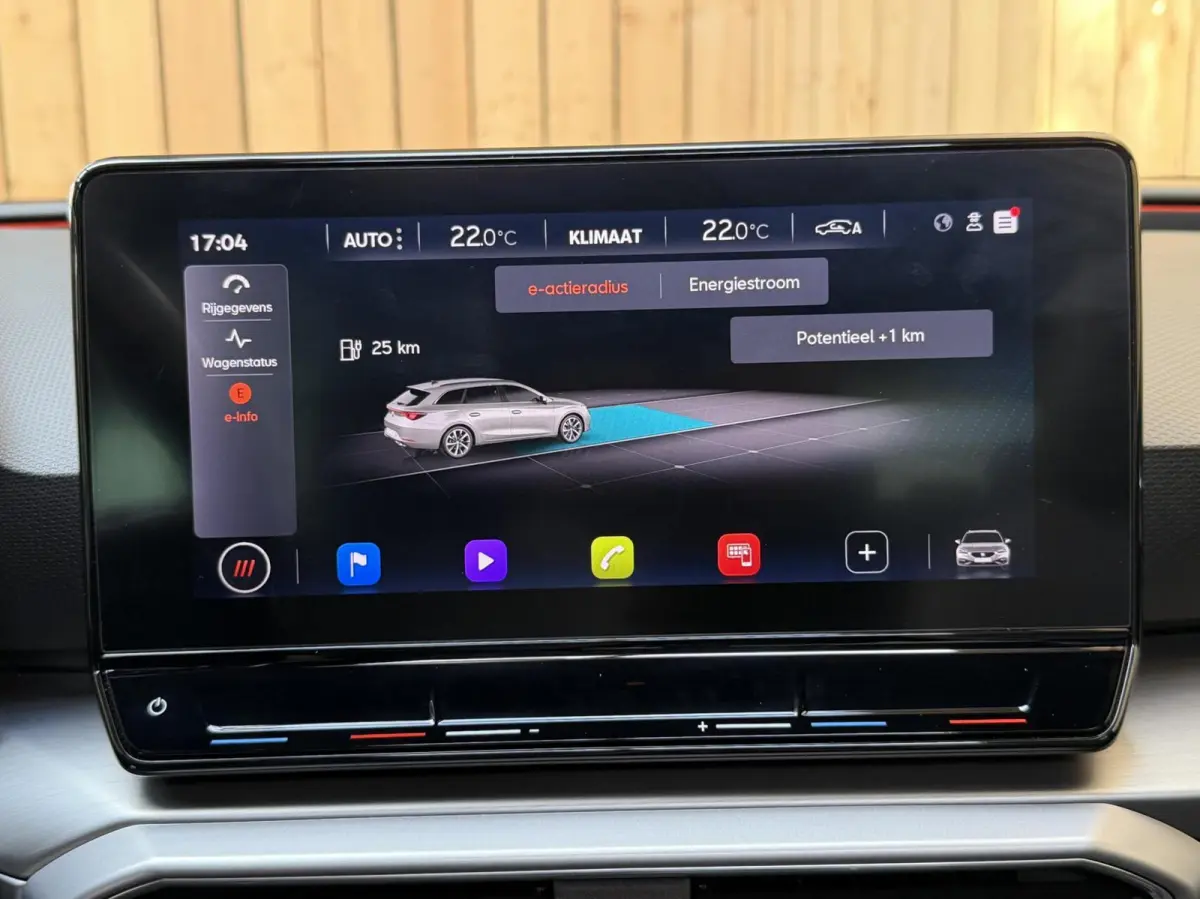 1.4 TSI eHybrid PHEV FR SoH 90,4% | Achteruitrijcamera | Apple CarPlay/Android Auto | Climate & cruise control | LED koplampen | Navigatiesysteem | Panoramadak | Parkeersensoren voor en acht