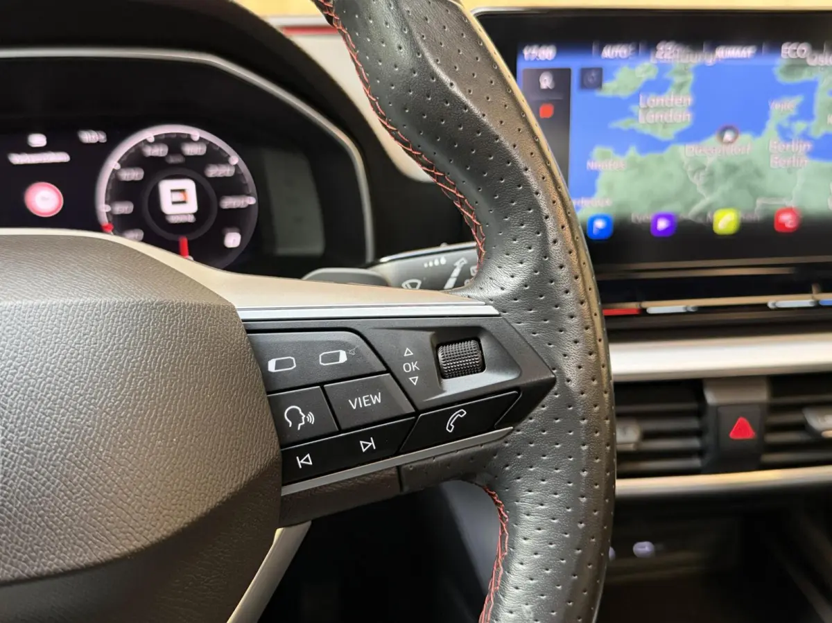 1.4 TSI eHybrid PHEV FR SoH 90,4% | Achteruitrijcamera | Apple CarPlay/Android Auto | Climate & cruise control | LED koplampen | Navigatiesysteem | Panoramadak | Parkeersensoren voor en acht