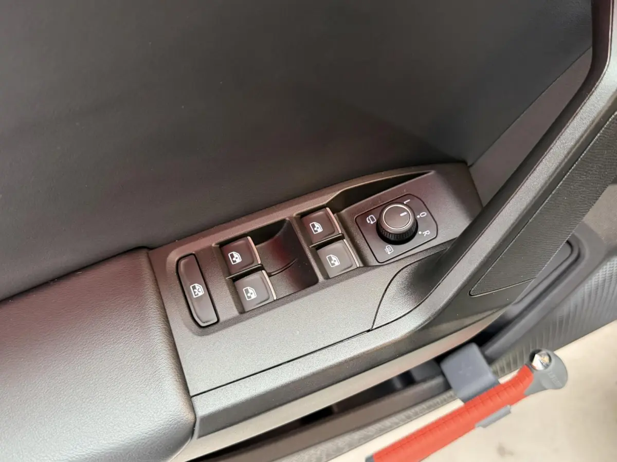 1.4 TSI eHybrid PHEV FR SoH 90,4% | Achteruitrijcamera | Apple CarPlay/Android Auto | Climate & cruise control | LED koplampen | Navigatiesysteem | Panoramadak | Parkeersensoren voor en acht