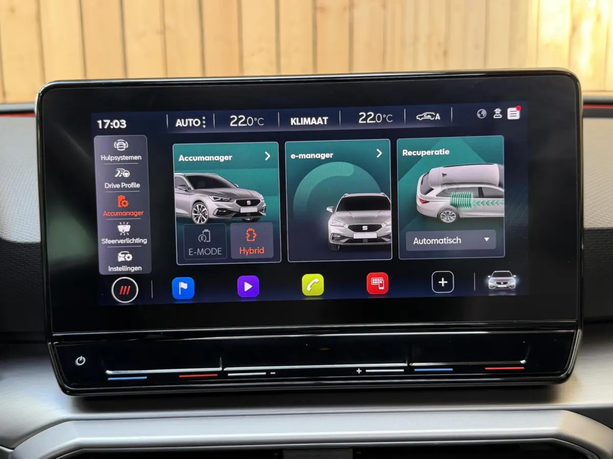 1.4 TSI eHybrid PHEV FR SoH 90,4% | Achteruitrijcamera | Apple CarPlay/Android Auto | Climate & cruise control | LED koplampen | Navigatiesysteem | Panoramadak | Parkeersensoren voor en acht