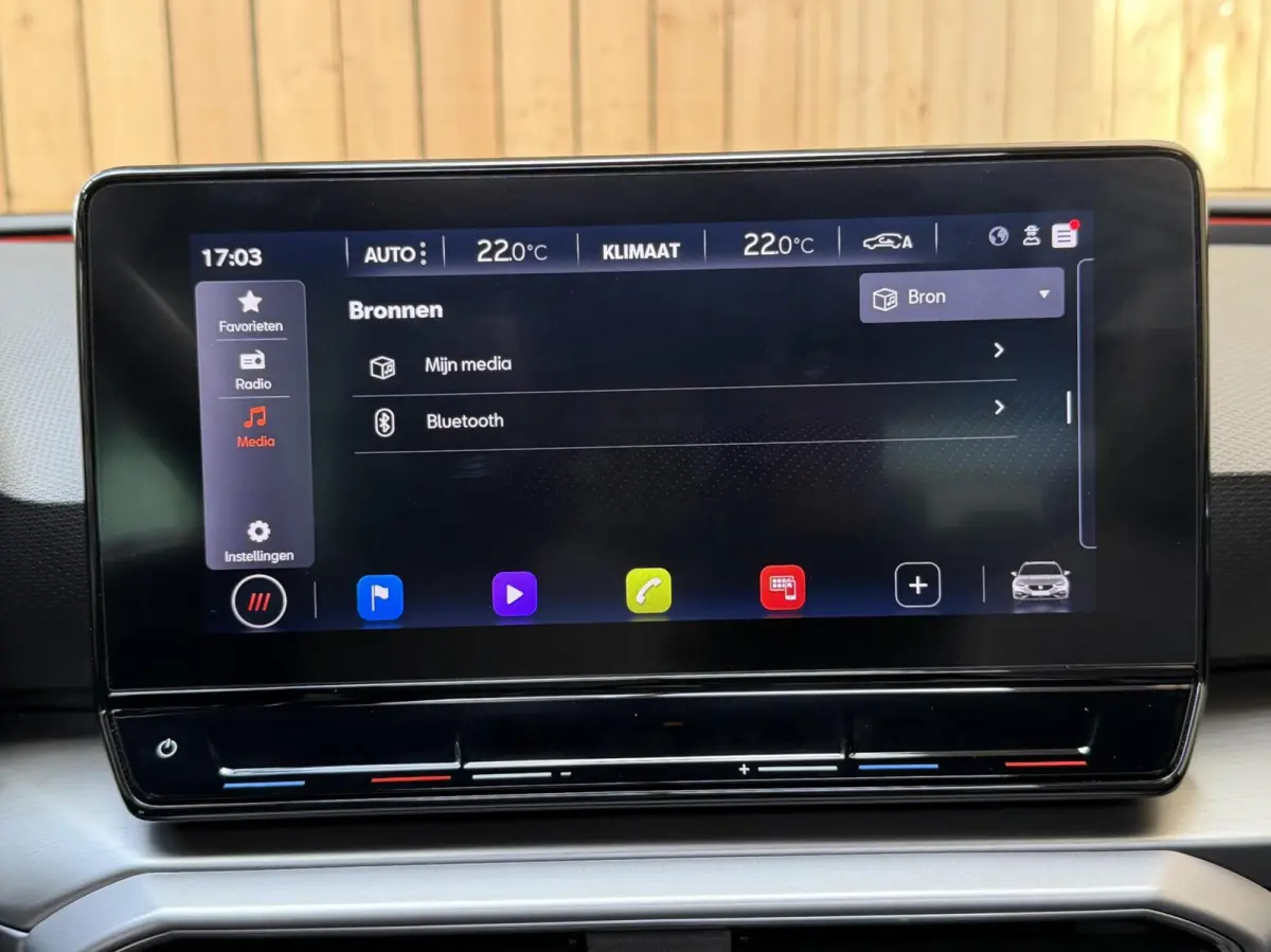 1.4 TSI eHybrid PHEV FR SoH 90,4% | Achteruitrijcamera | Apple CarPlay/Android Auto | Climate & cruise control | LED koplampen | Navigatiesysteem | Panoramadak | Parkeersensoren voor en acht