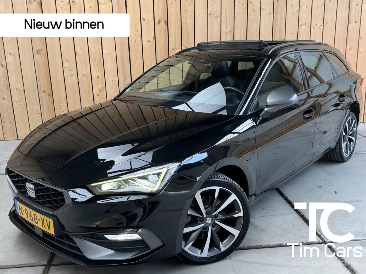 1.4 TSI eHybrid PHEV FR SoH 90,4% | Achteruitrijcamera | Apple CarPlay/Android Auto | Climate & cruise control | LED koplampen | Navigatiesysteem | Panoramadak | Parkeersensoren voor en acht