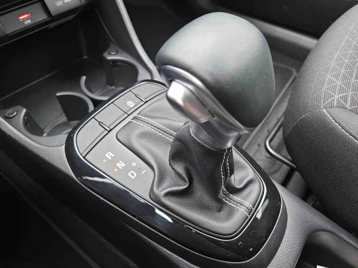 1.0 DPi DynamicPlusLine Automaat | Dealer onderhouden | 1e Eigenaar | Lage KM Stand | Cruise Control | Camera | Carplay & Android | Navi | LM Velgen 15" | Fabrieksgarantie | NAP