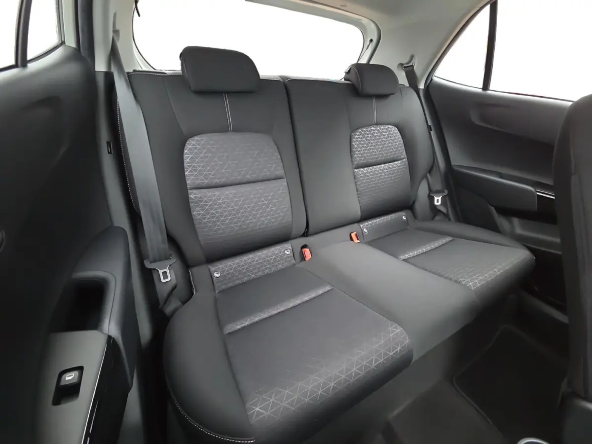 1.0 DPi DynamicPlusLine Automaat | Dealer onderhouden | 1e Eigenaar | Lage KM Stand | Cruise Control | Camera | Carplay & Android | Navi | LM Velgen 15" | Fabrieksgarantie | NAP