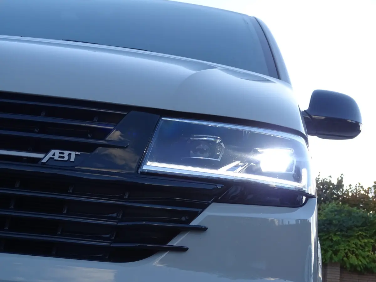 2.0 TDI L2H1 204PK ABT / ALCANTARE HEMEL / LEDEREN BEKLEDING / SPORTUITLAAT / APPLE CARPLAY