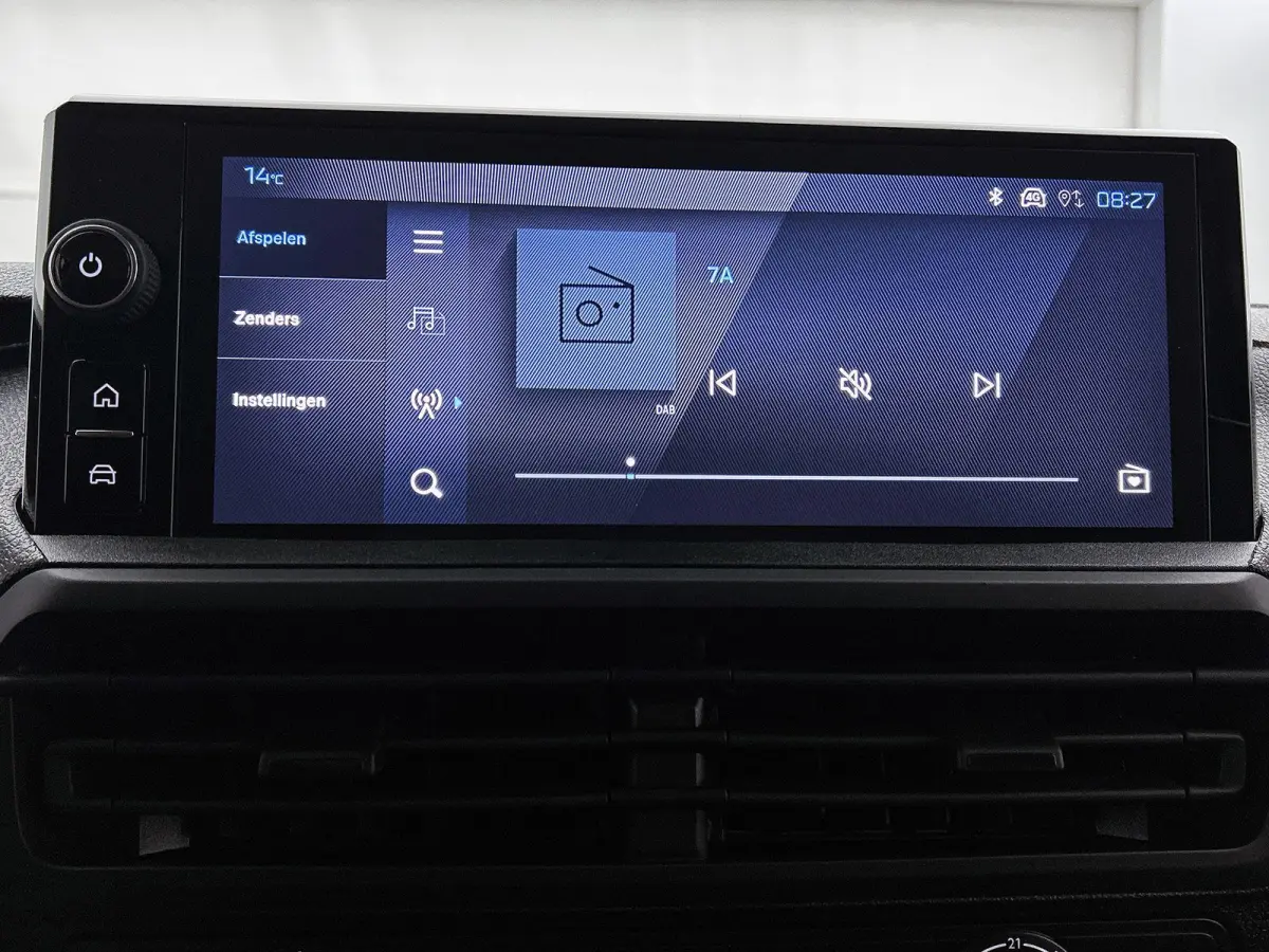 136pk EV L3 DC 75 kWh Automaat | Tot 8 Jaar Garantie | Navigatie | Trekhaak | Climate Control | Cruise Control | Achteruitrijcamera | Parkeersensoren Achter | Houten Vloer | Apple Carplay/An