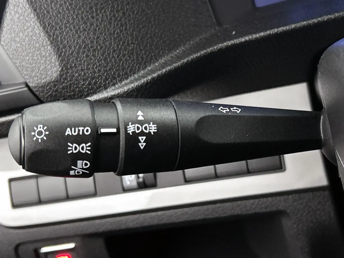 136pk EV L3 DC 75 kWh Automaat | Tot 8 Jaar Garantie | Navigatie | Trekhaak | Climate Control | Cruise Control | Achteruitrijcamera | Parkeersensoren Achter | Houten Vloer | Apple Carplay/An