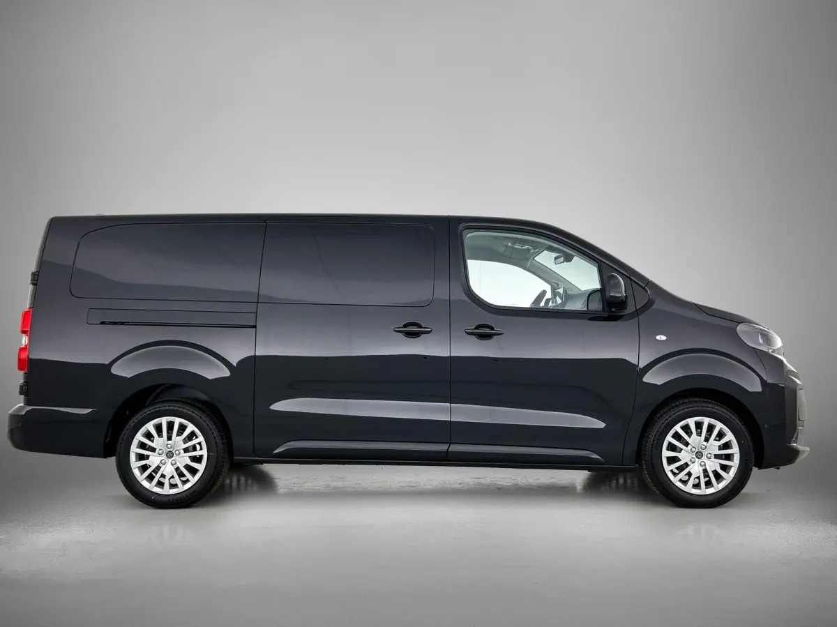 136pk EV L3 DC 75 kWh Automaat | Tot 8 Jaar Garantie | Navigatie | Trekhaak | Climate Control | Cruise Control | Achteruitrijcamera | Parkeersensoren Achter | Houten Vloer | Apple Carplay/An