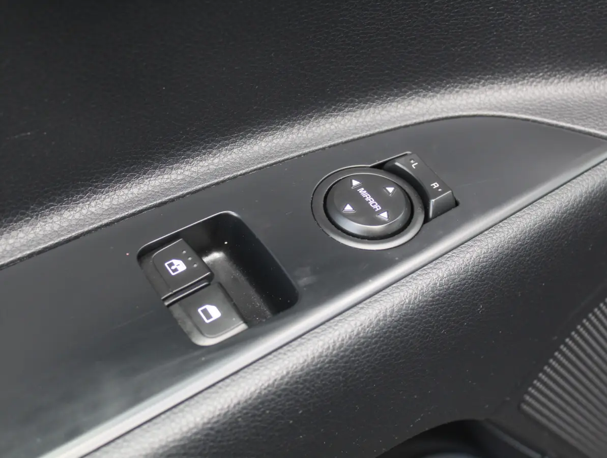 1.0 T-GDi DynamicLine AIRCO | CARPLAY | AUTOMAAT | CRUISE | TRHAAK | LED | LMV17 | CAMERA | DAB