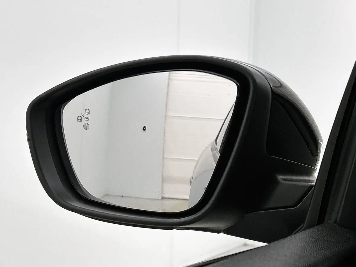 1.2 Hybrid 110pk Allure Automaat | Tot 8 Jaar Garantie | Navigatie | 360 Camera | Adaptieve Cruise Control | 16"LMV | Dodehoekdetectie | Draadloze telefoonlader | Apple Carplay/Android Auto 