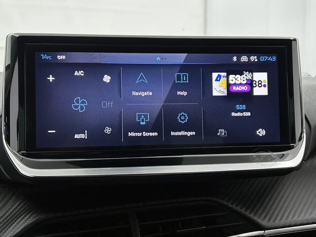 1.2 Hybrid 110pk Allure Automaat | Tot 8 Jaar Garantie | Navigatie | 360 Camera | Adaptieve Cruise Control | 16"LMV | Dodehoekdetectie | Draadloze telefoonlader | Apple Carplay/Android Auto 