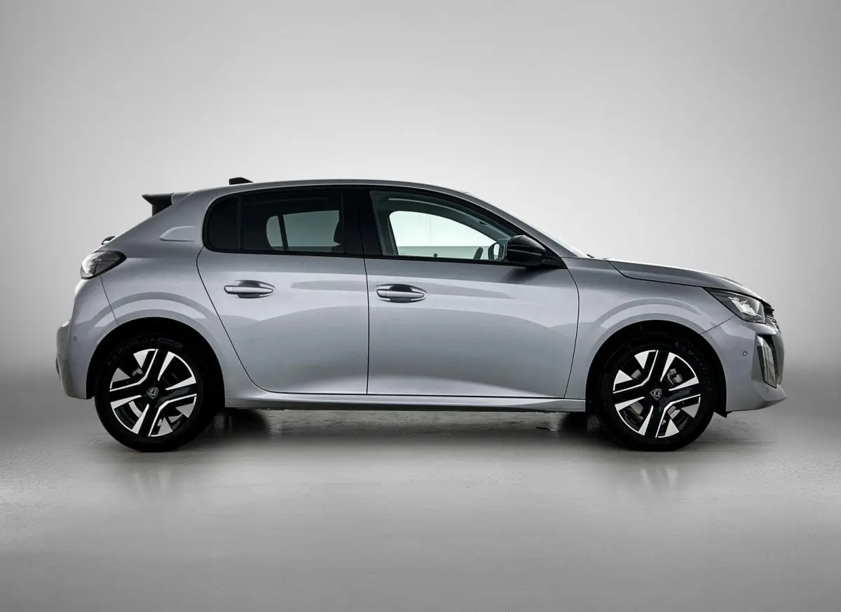 1.2 Hybrid 110pk Allure Automaat | Tot 8 Jaar Garantie | Navigatie | 360 Camera | Adaptieve Cruise Control | 16"LMV | Dodehoekdetectie | Draadloze telefoonlader | Apple Carplay/Android Auto 