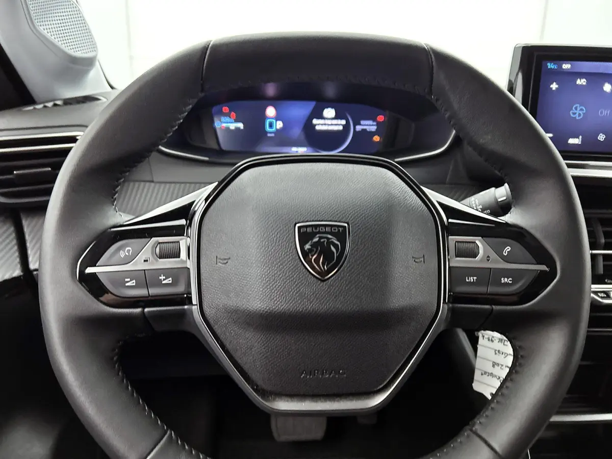 1.2 Hybrid 110pk Allure Automaat | Tot 8 Jaar Garantie | Navigatie | 360 Camera | Adaptieve Cruise Control | 16"LMV | Dodehoekdetectie | Draadloze telefoonlader | Apple Carplay/Android Auto 
