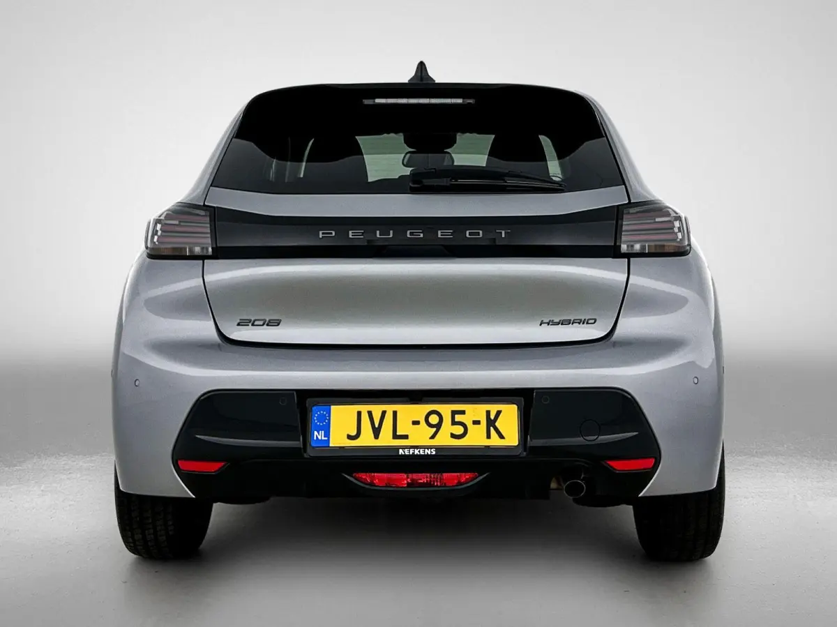 1.2 Hybrid 110pk Allure Automaat | Tot 8 Jaar Garantie | Navigatie | 360 Camera | Adaptieve Cruise Control | 16"LMV | Dodehoekdetectie | Draadloze telefoonlader | Apple Carplay/Android Auto 
