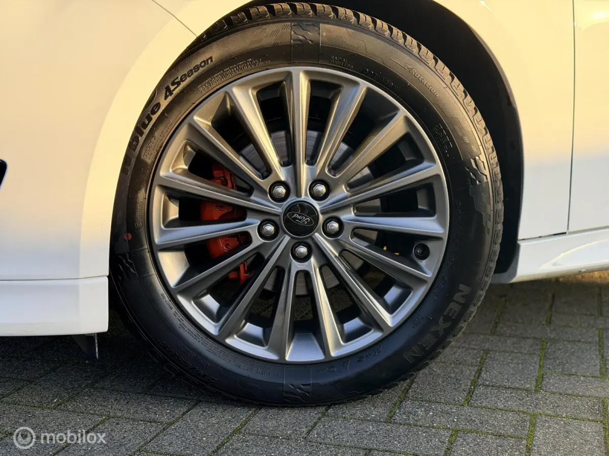 1.0 ST-Line 1e Eigenaar NIEUWSTAAT!!!