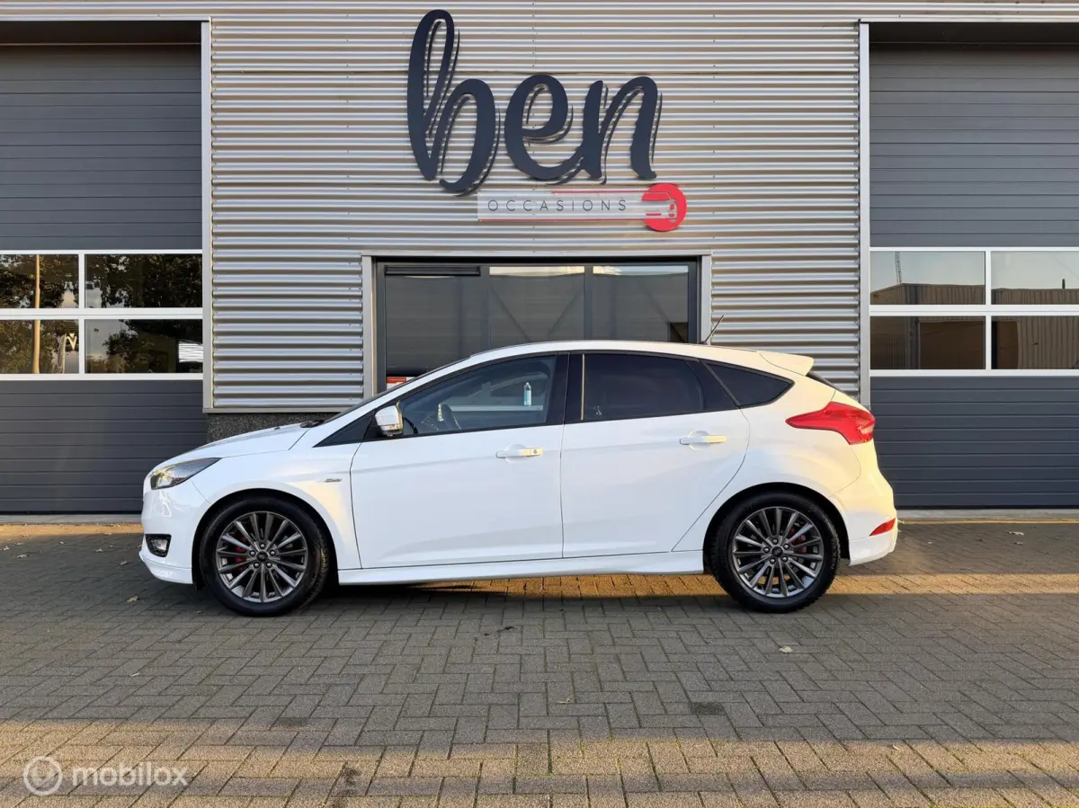 1.0 ST-Line 1e Eigenaar NIEUWSTAAT!!!