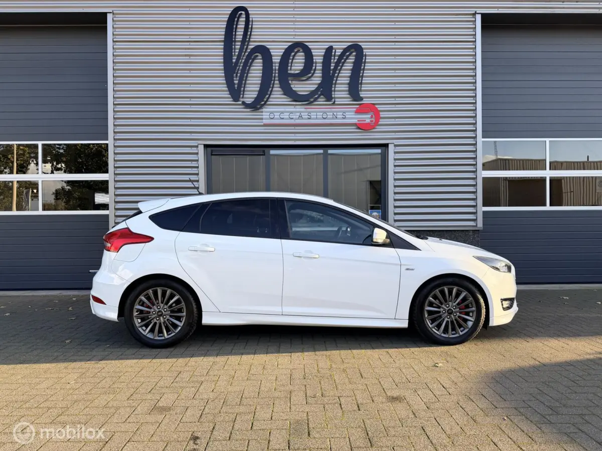 1.0 ST-Line 1e Eigenaar NIEUWSTAAT!!!