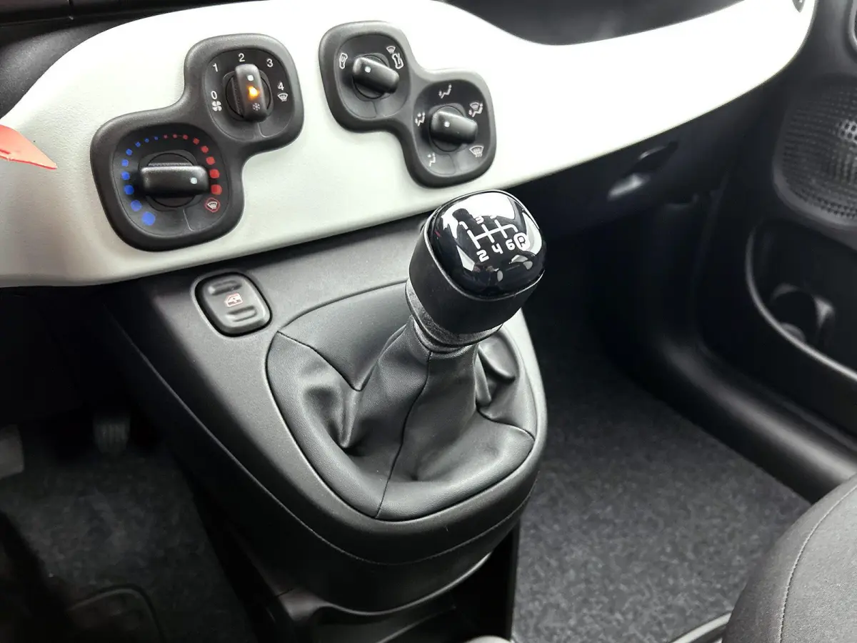 1.0 Cross | Tot 8 Jaar Garantie | VOORRAAD VOORDEEL | Apple Carplay/Android Auto | Airco | Cruise Control | 15"LMV |