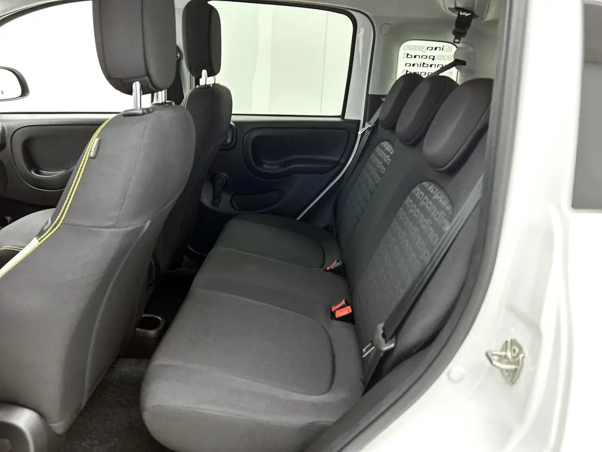 1.0 Cross | Tot 8 Jaar Garantie | VOORRAAD VOORDEEL | Apple Carplay/Android Auto | Airco | Cruise Control | 15"LMV |