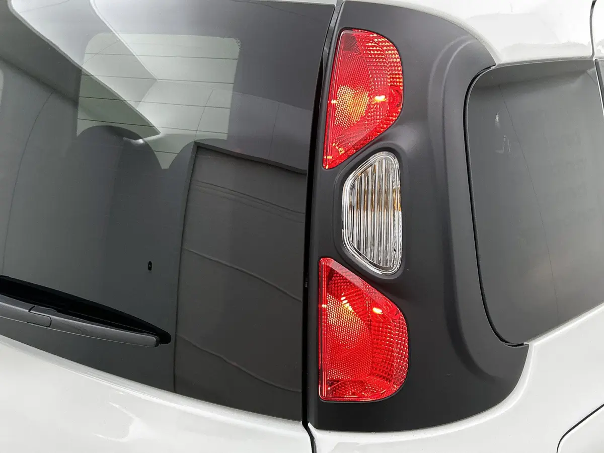 1.0 Cross | Tot 8 Jaar Garantie | VOORRAAD VOORDEEL | Apple Carplay/Android Auto | Airco | Cruise Control | 15"LMV |