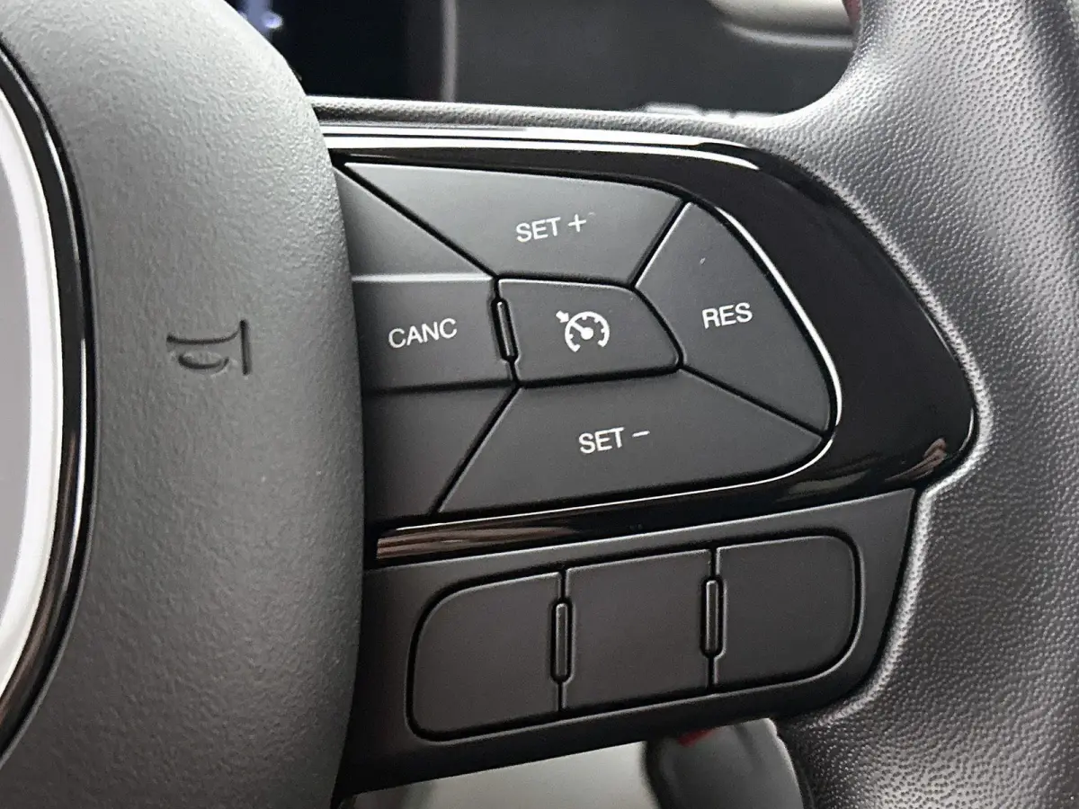 1.0 Cross | Tot 8 Jaar Garantie | VOORRAAD VOORDEEL | Apple Carplay/Android Auto | Airco | Cruise Control | 15"LMV |