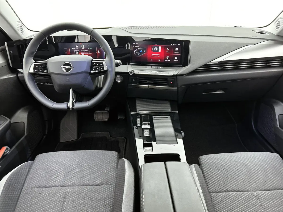 156pk 54 kWh Edition Automaat | Tot 8 Jaar Garantie | Apple Carplay/Android Auto | 18"LMV | Parkeersensoren | Adaptieve Cruise Control |