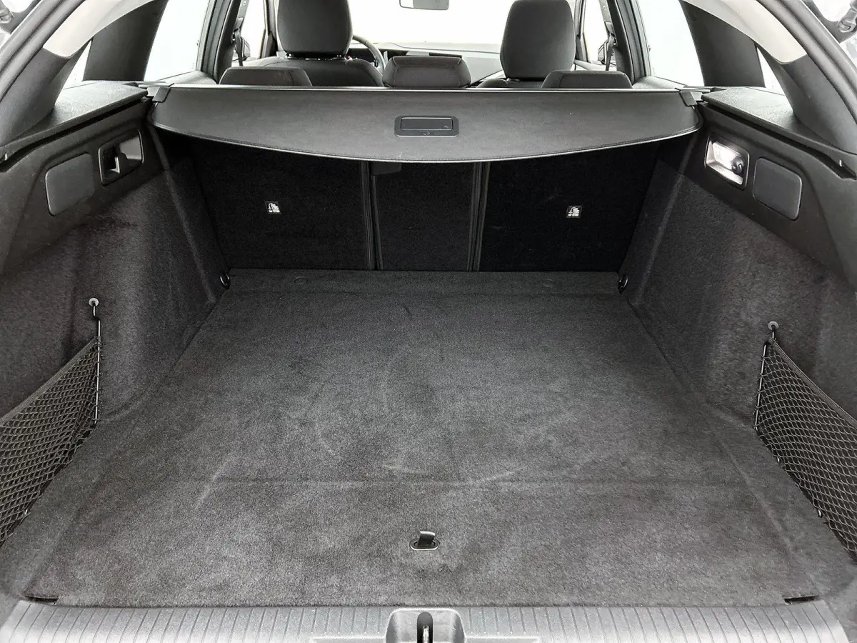 156pk 54 kWh Edition Automaat | Tot 8 Jaar Garantie | Apple Carplay/Android Auto | 18"LMV | Parkeersensoren | Adaptieve Cruise Control |
