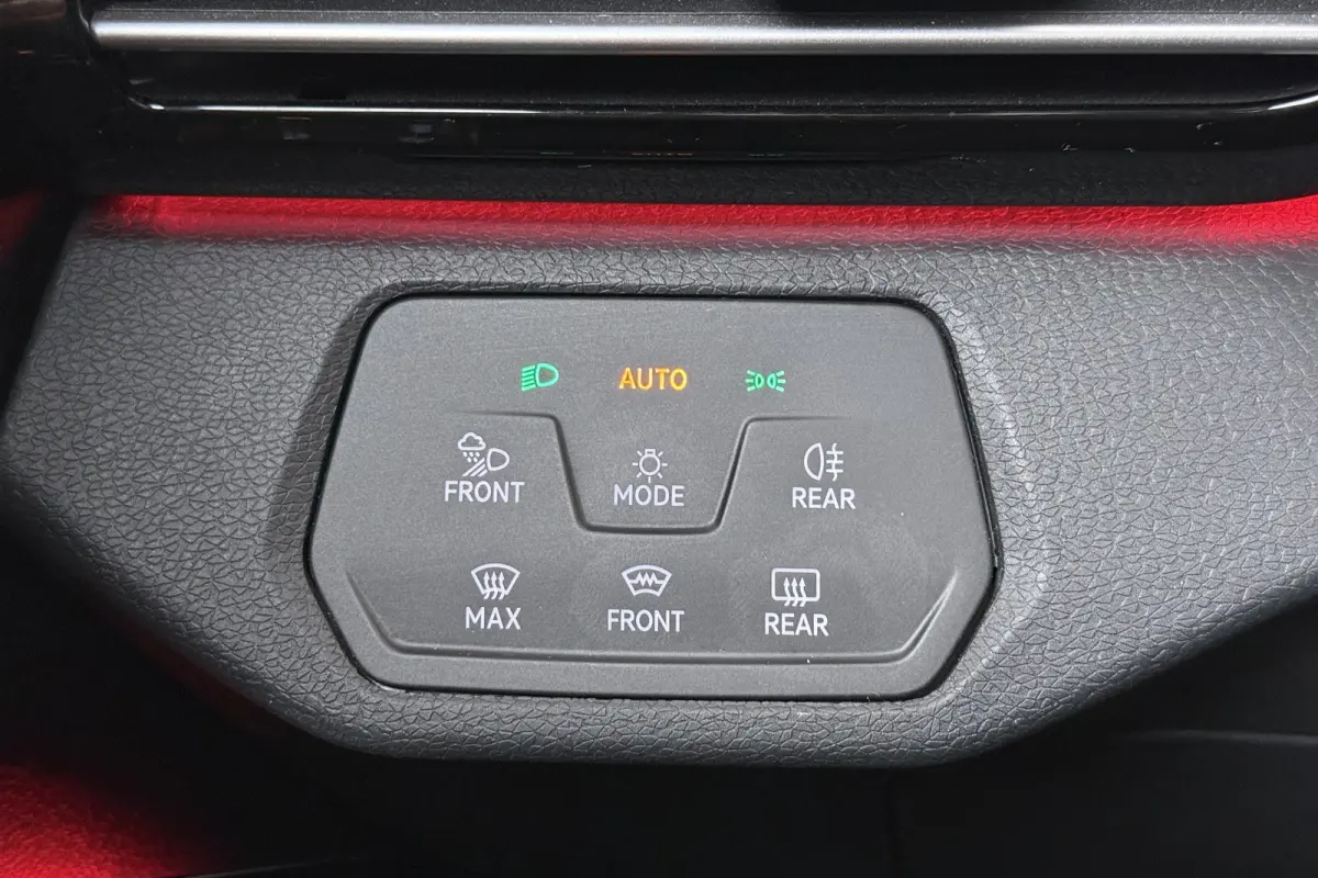 Family 77 kWh Pano-dak 20'LMV Camera Alacantara/Leder
