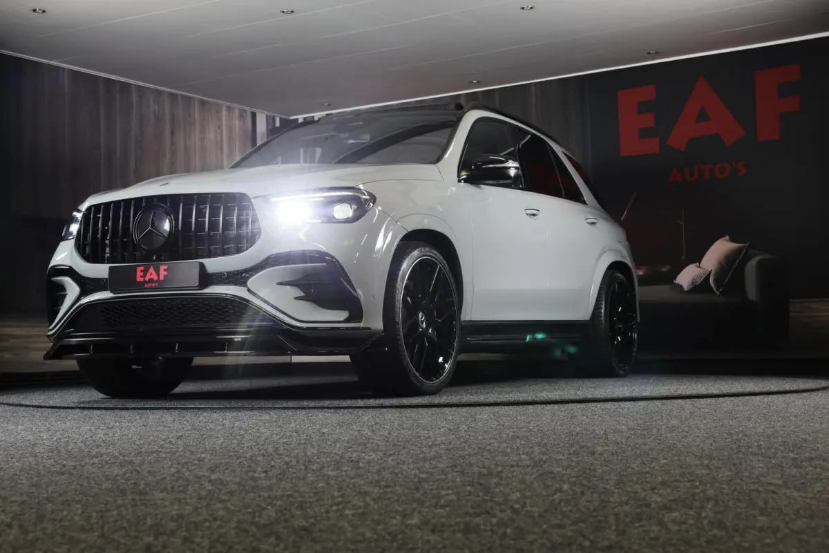 400 e 4MATIC AMG 63 Look / Massage / Softclose / Head Up / Leder / 360 Camera / Memory / 23 Inch / Led