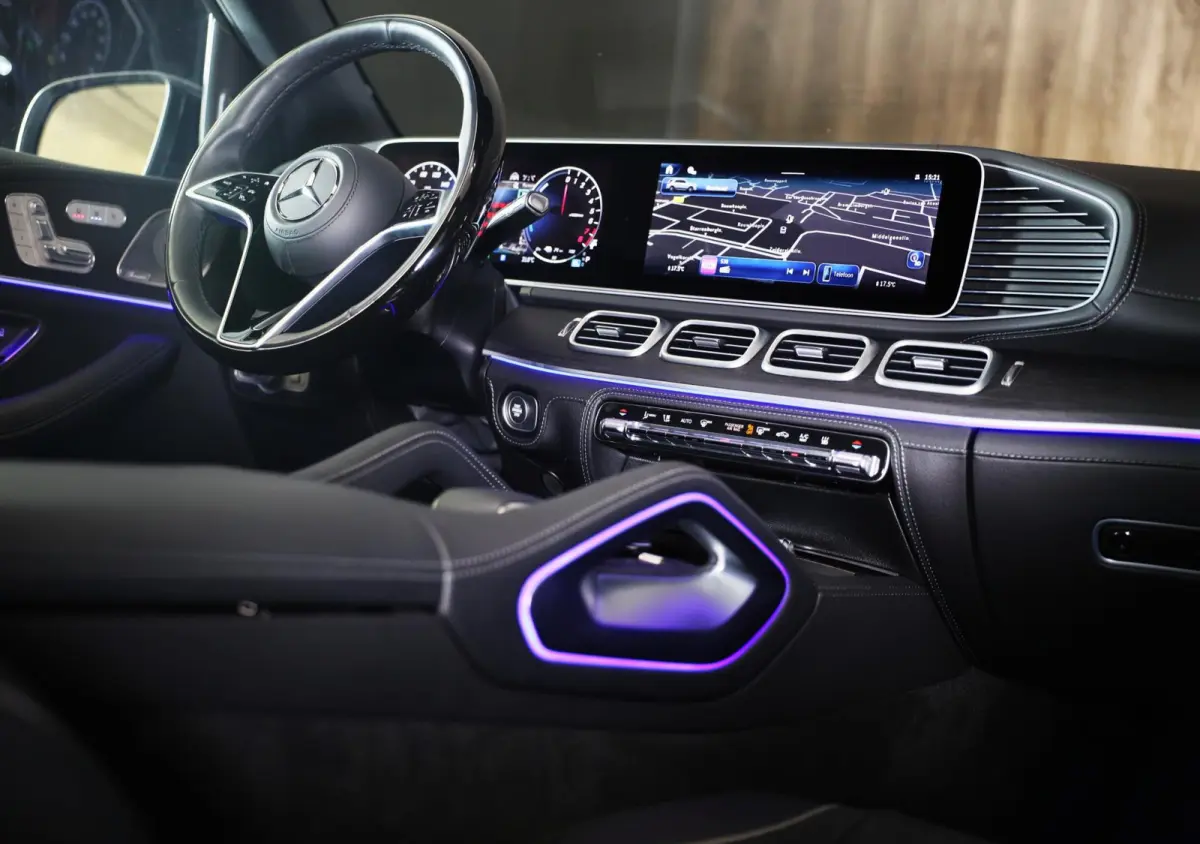 400 e 4MATIC AMG 63 Look / Massage / Softclose / Head Up / Leder / 360 Camera / Memory / 23 Inch / Led
