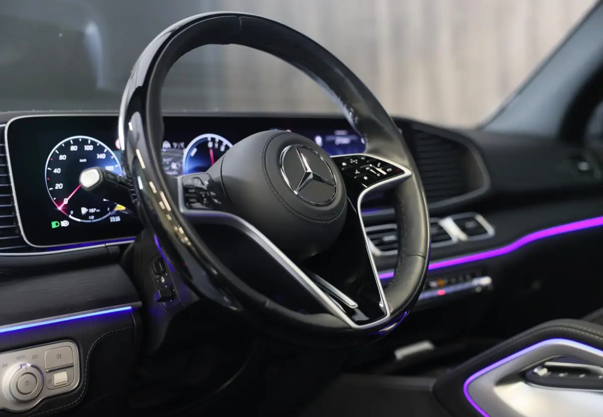 400 e 4MATIC AMG 63 Look / Massage / Softclose / Head Up / Leder / 360 Camera / Memory / 23 Inch / Led