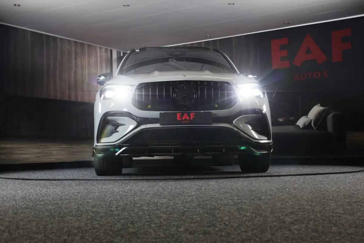 400 e 4MATIC AMG 63 Look / Massage / Softclose / Head Up / Leder / 360 Camera / Memory / 23 Inch / Led