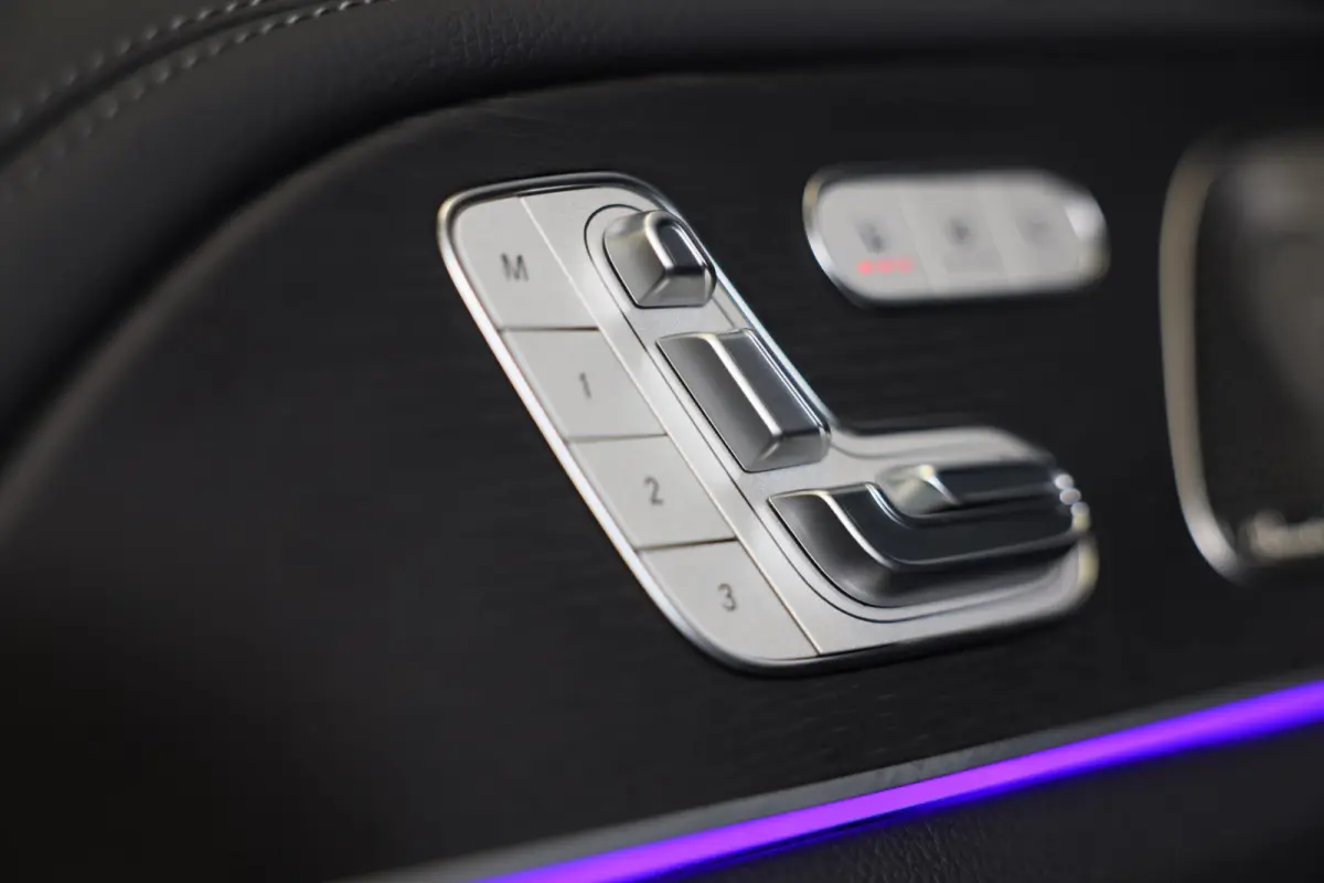 400 e 4MATIC AMG 63 Look / Massage / Softclose / Head Up / Leder / 360 Camera / Memory / 23 Inch / Led