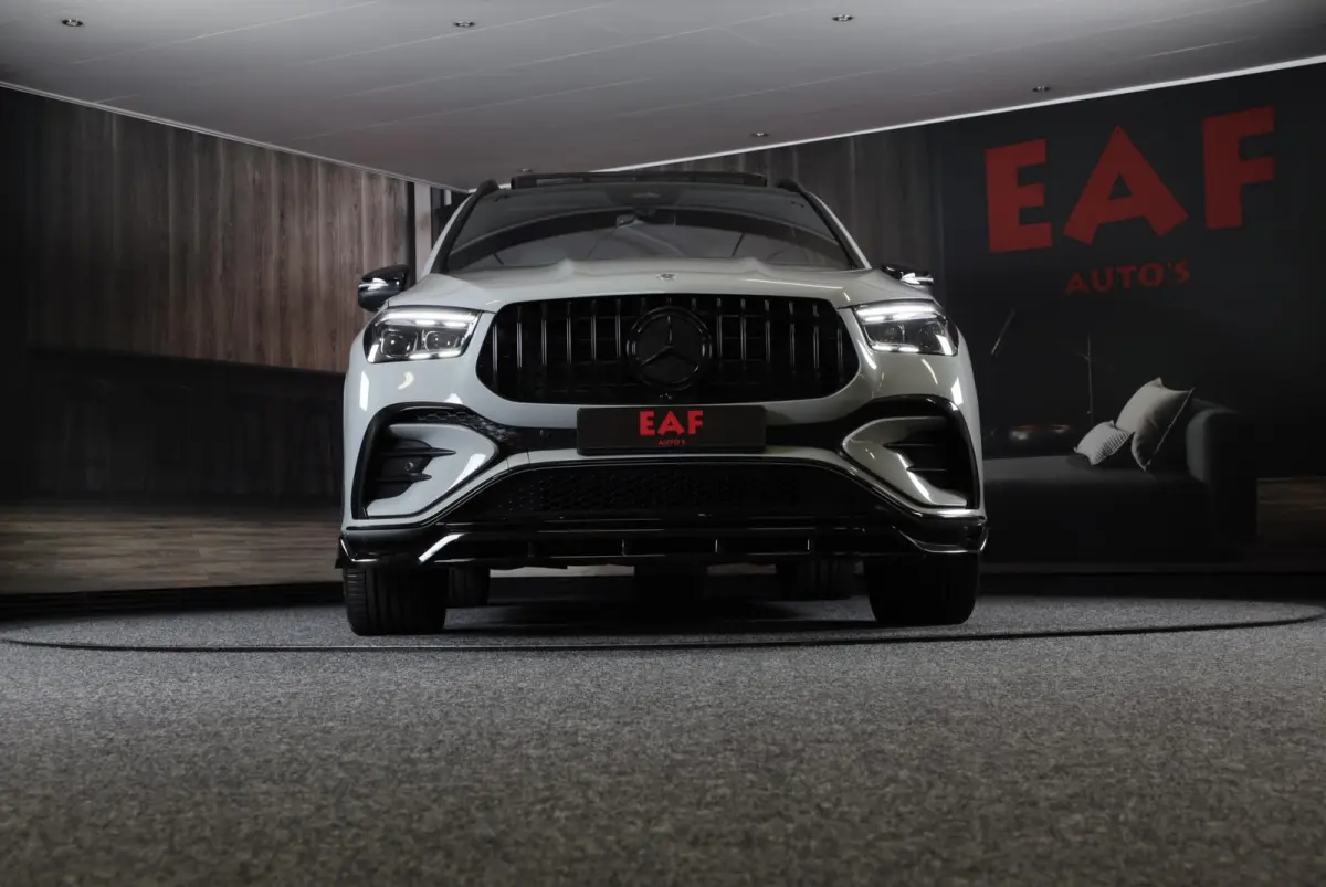 400 e 4MATIC AMG 63 Look / Massage / Softclose / Head Up / Leder / 360 Camera / Memory / 23 Inch / Led
