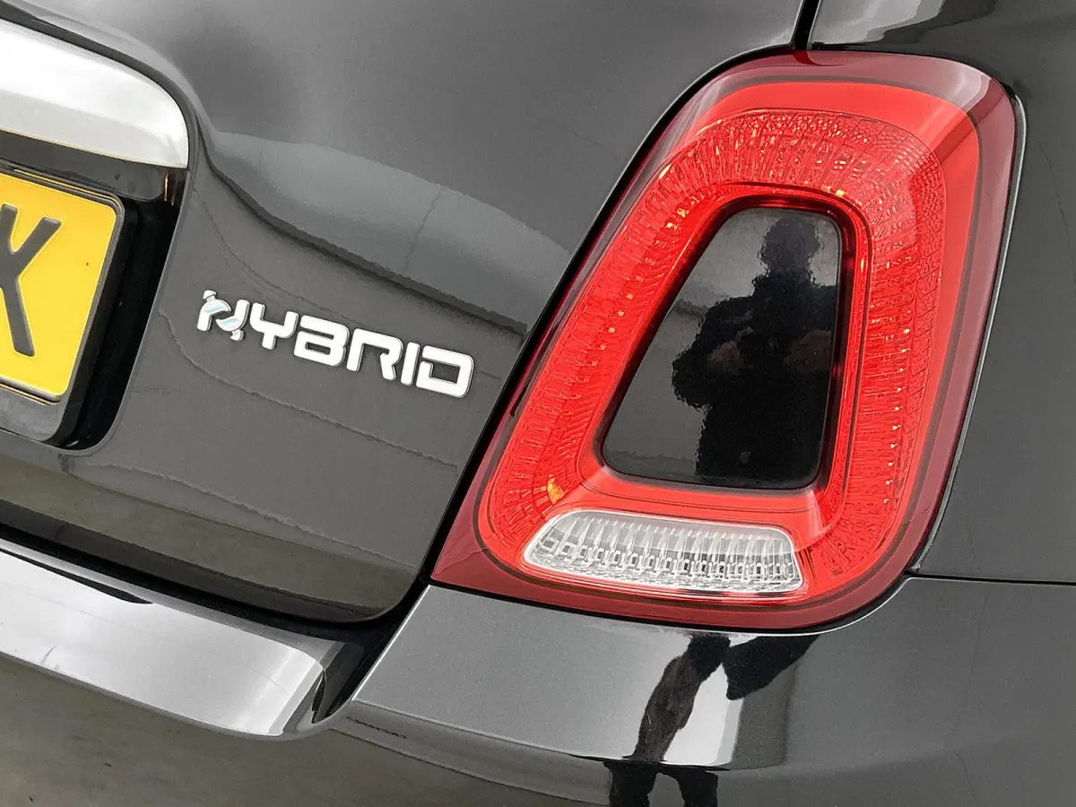1.0 70pk Launch Edition | Soft-Top | Navigatie | Climate Control | Cruise Control | 16"LMV | Parkeersensoren |
