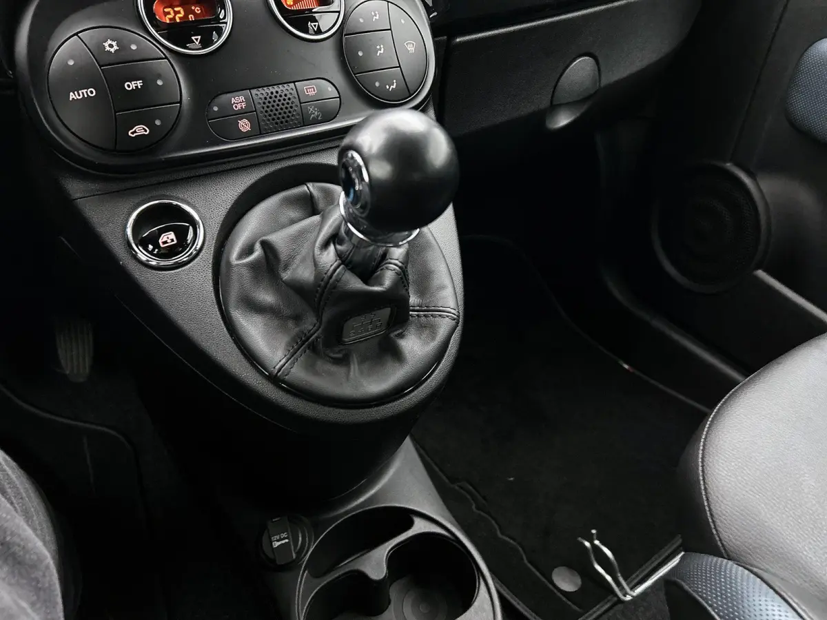 1.0 70pk Launch Edition | Soft-Top | Navigatie | Climate Control | Cruise Control | 16"LMV | Parkeersensoren |