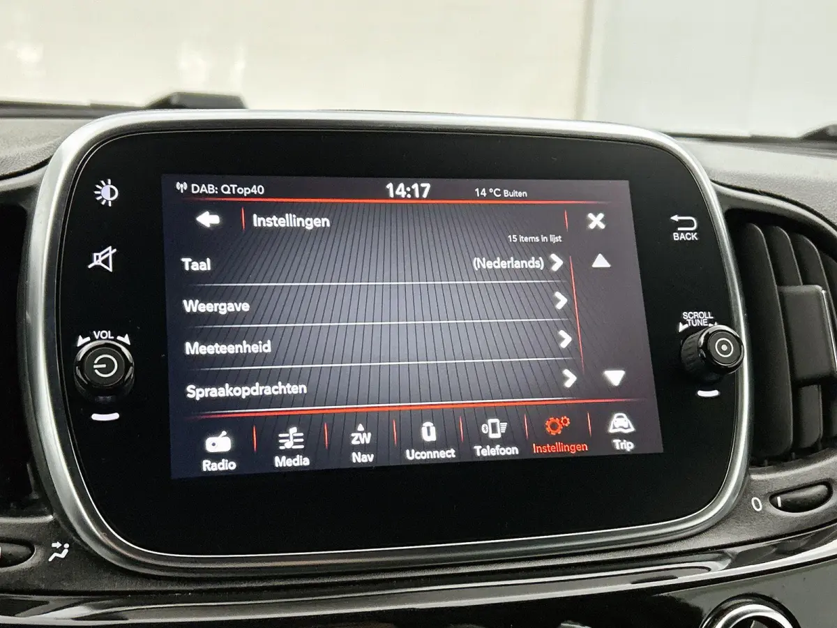 1.0 70pk Launch Edition | Soft-Top | Navigatie | Climate Control | Cruise Control | 16"LMV | Parkeersensoren |