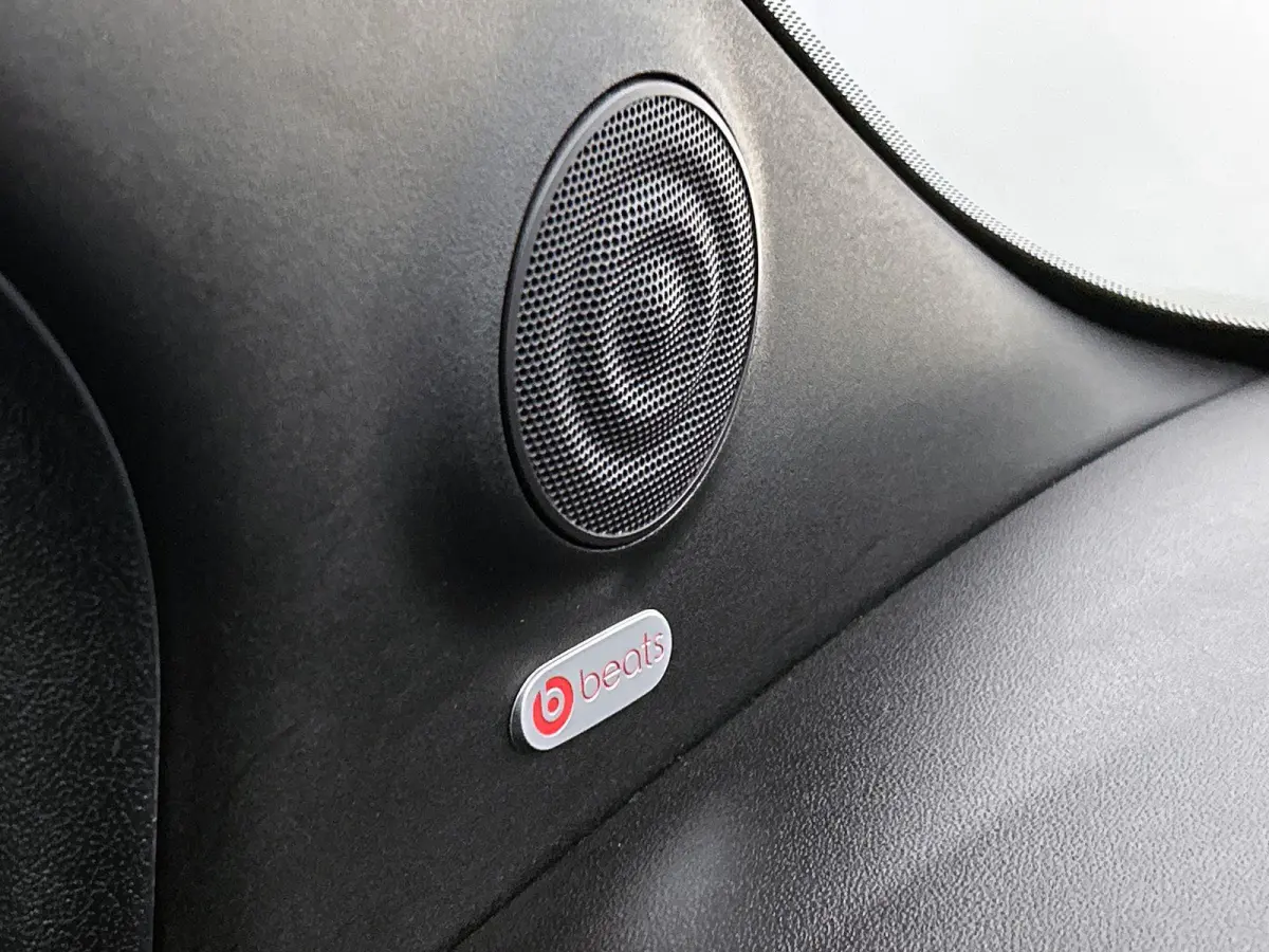 1.0 70pk Launch Edition | Soft-Top | Navigatie | Climate Control | Cruise Control | 16"LMV | Parkeersensoren |