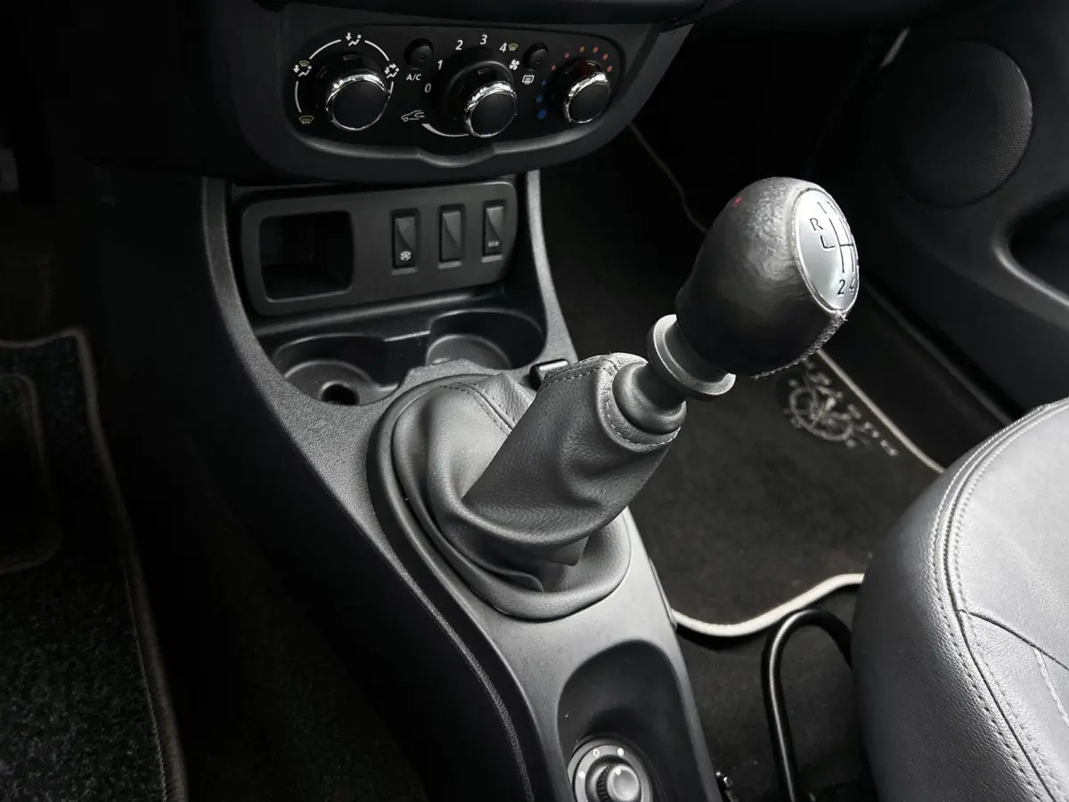 1.2 TCe 4x2 Prestige |  WORDT VERWACHT | TREKHAAK | AIRCO | ACHTERUITRIJCAMERA | NAVIGATIE | CRUISE CONTROL |