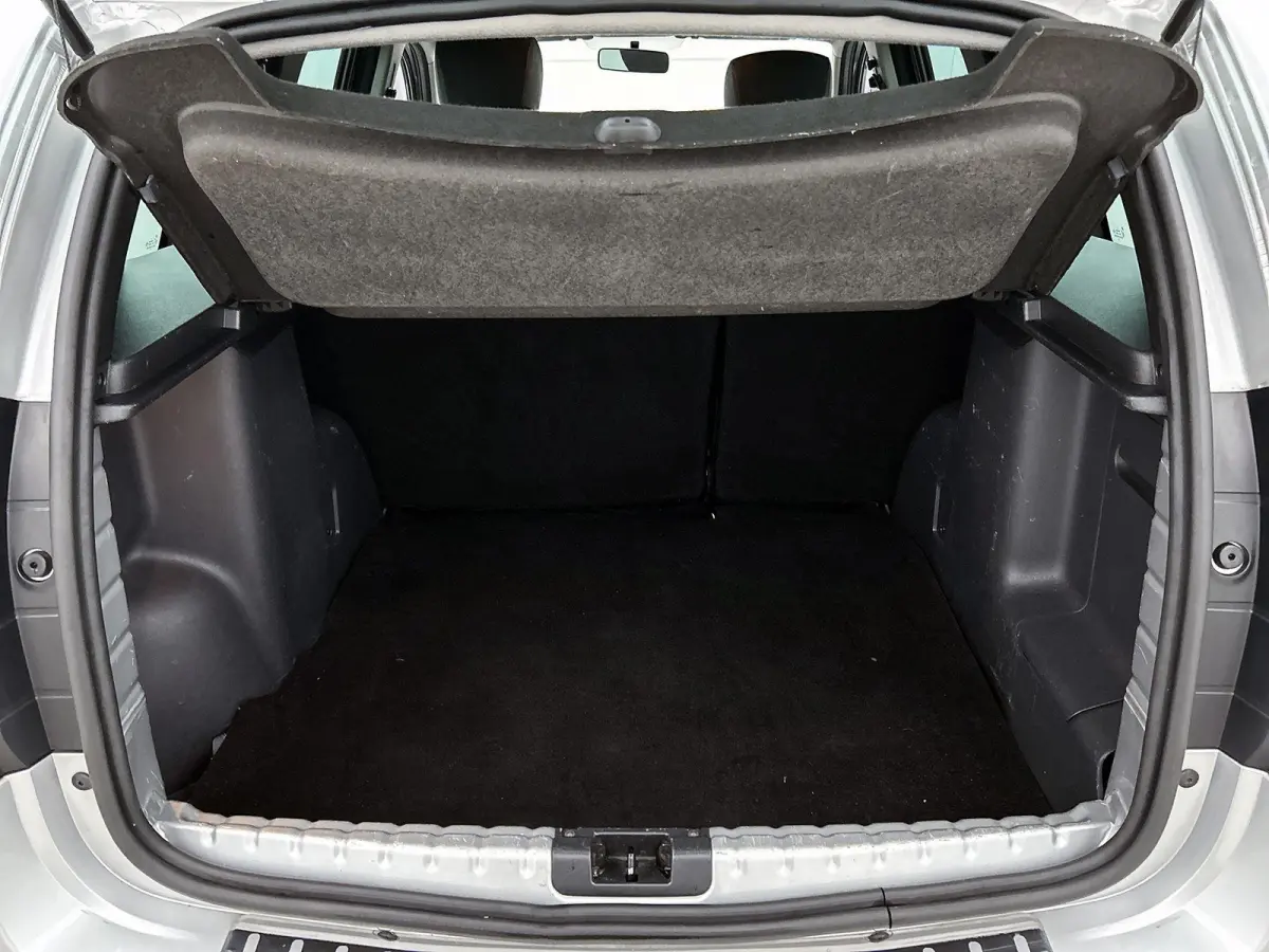 1.2 TCe 4x2 Prestige |  WORDT VERWACHT | TREKHAAK | AIRCO | ACHTERUITRIJCAMERA | NAVIGATIE | CRUISE CONTROL |