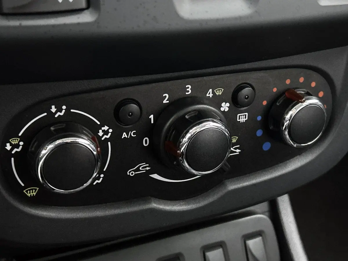 1.2 TCe 4x2 Prestige |  WORDT VERWACHT | TREKHAAK | AIRCO | ACHTERUITRIJCAMERA | NAVIGATIE | CRUISE CONTROL |