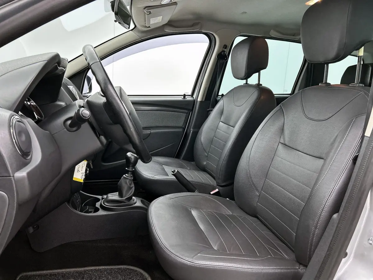 1.2 TCe 4x2 Prestige |  WORDT VERWACHT | TREKHAAK | AIRCO | ACHTERUITRIJCAMERA | NAVIGATIE | CRUISE CONTROL |