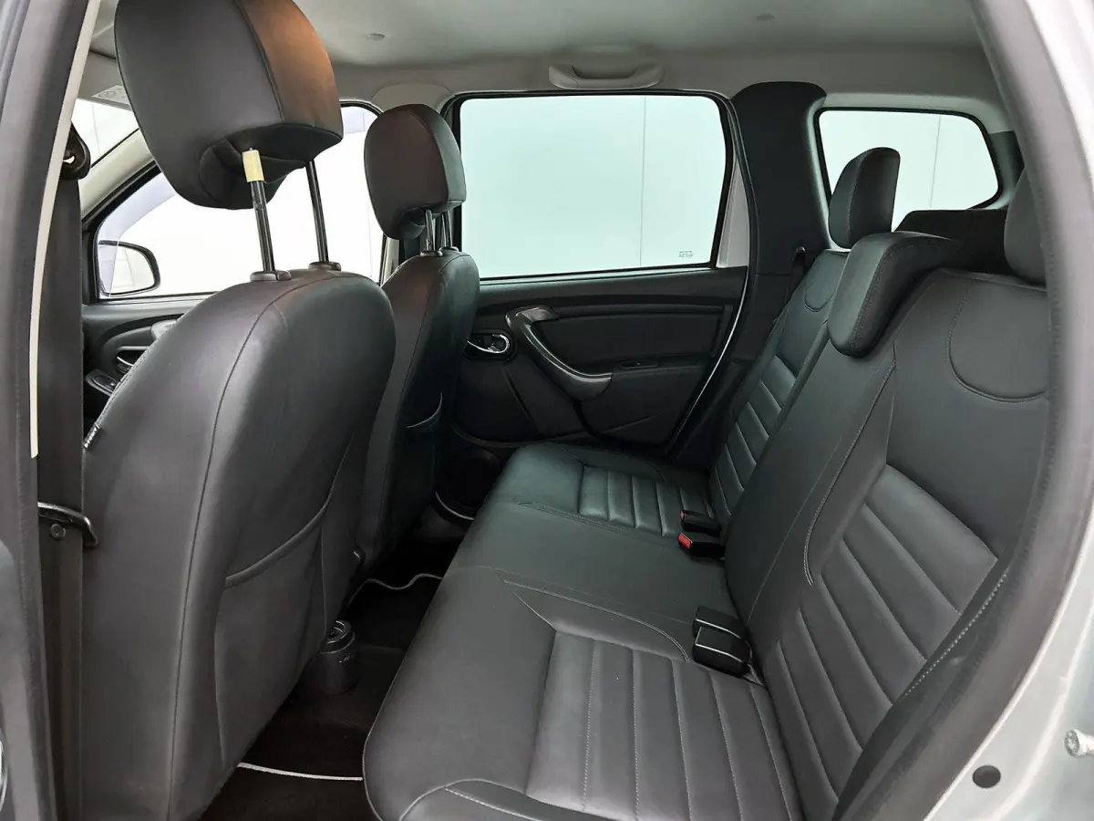 1.2 TCe 4x2 Prestige |  WORDT VERWACHT | TREKHAAK | AIRCO | ACHTERUITRIJCAMERA | NAVIGATIE | CRUISE CONTROL |