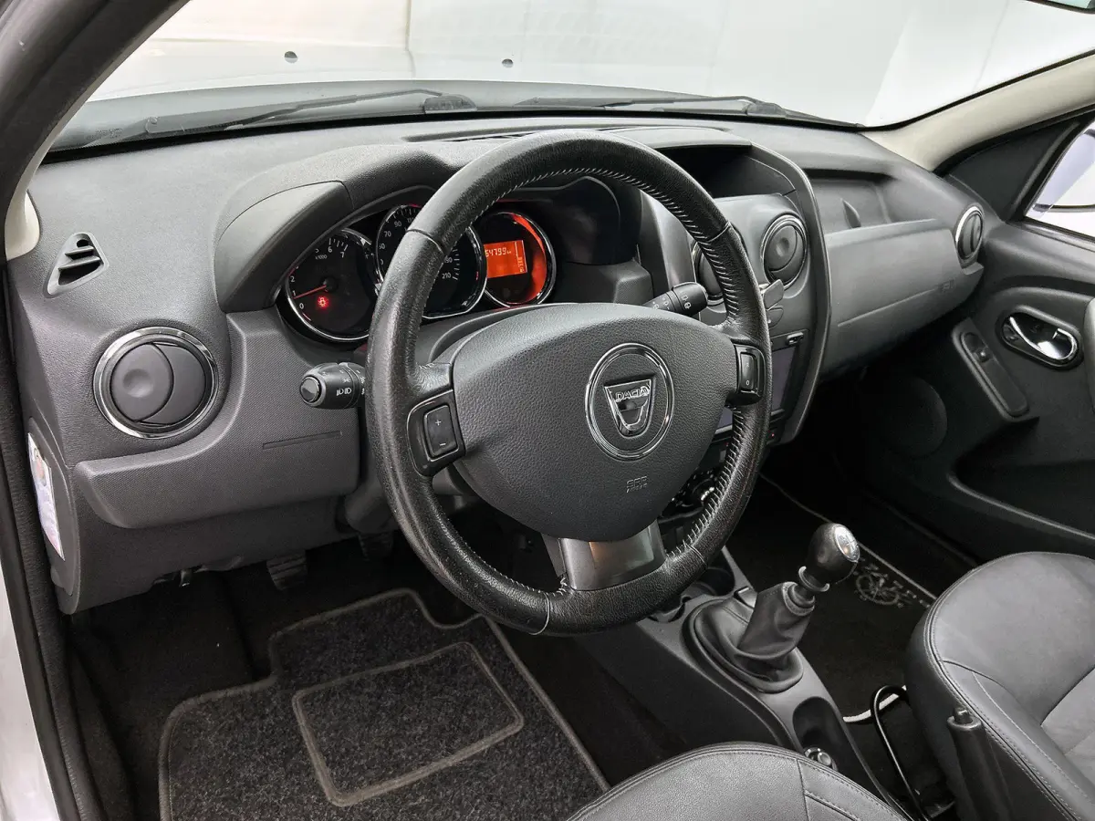 1.2 TCe 4x2 Prestige |  WORDT VERWACHT | TREKHAAK | AIRCO | ACHTERUITRIJCAMERA | NAVIGATIE | CRUISE CONTROL |